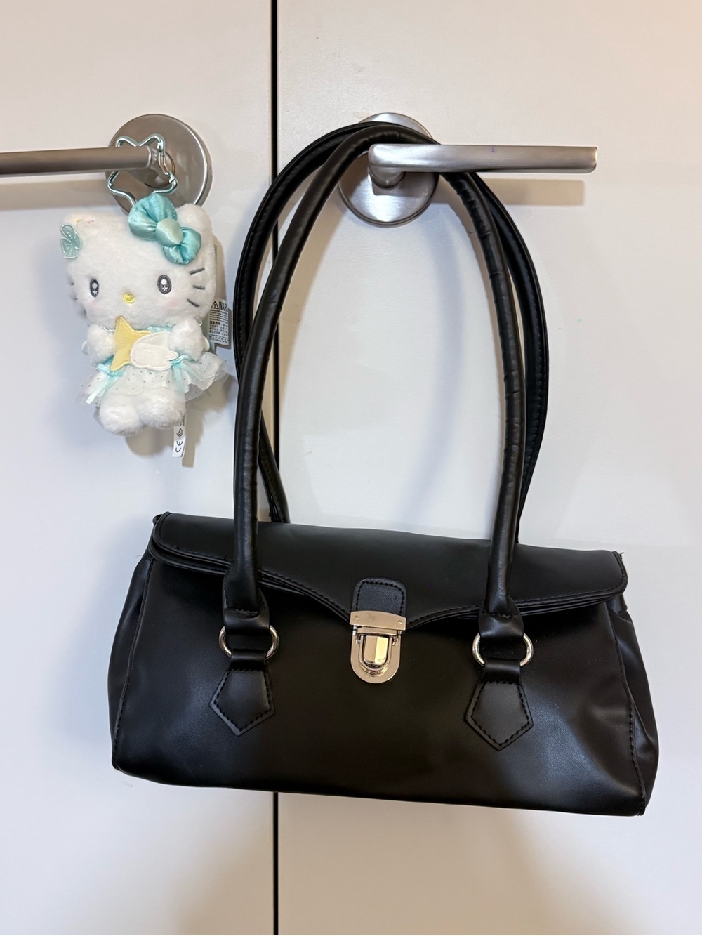 Classic Black Women's Shoulder Bag with Gold Accent
